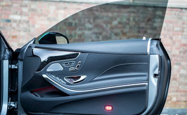 Mercedes-Benz S Class S63 Coupe 30