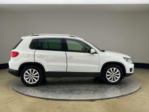 Volkswagen Tiguan 2.0 TDI BlueMotion Tech Match 2WD Euro 5 (s/s) 5dr 3