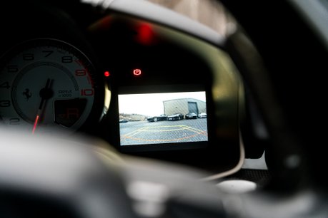 Ferrari F12 Berlinetta 4-LAYER BIANCO ITALIA PAINTWORK. CARBON FIBRE INTERIOR. JBL SOUND SYSTEM. 20