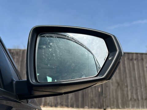 Volkswagen Polo LIFE TSI DSG 21