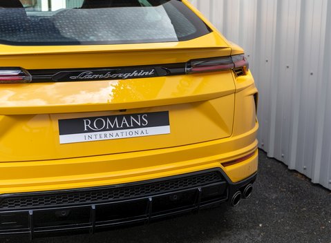 Lamborghini Urus 27