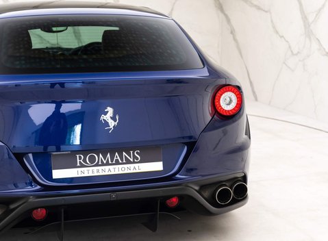 Ferrari FF V12 21
