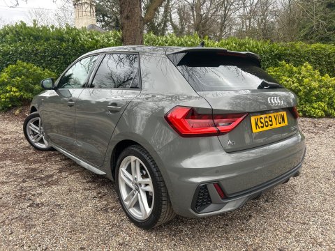 Audi A1 1.0 TFSI 30 S line Sportback S Tronic Euro 6 (s/s) 5dr 4