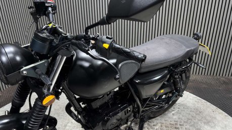 Mutt FSR 2021 ONLY 7K MODERN RETRO 125CC LEARNER BIKE LONG MOT 14