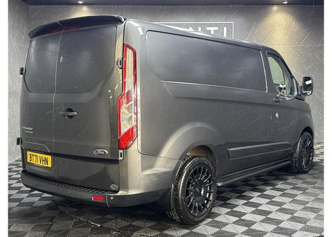 Ford Transit Custom 2.0 300 EcoBlue Limited Panel Van 5dr Diesel Manual L1 H1 Euro 6 (s/s) (130 8