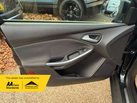 Ford Focus 1.6 Focus Titanium 125 5dr 30
