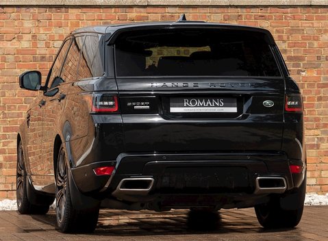 Land Rover Range Rover Sport 4.4 SDV8 Autobiography Dynamic 3