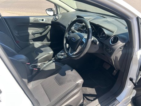 Ford Fiesta TITANIUM X 15