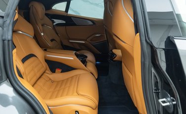 Ferrari Purosangue 19