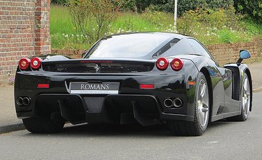 Ferrari Enzo 5