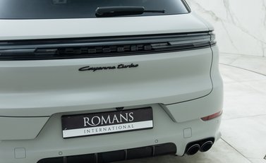 Porsche Cayenne TURBO E-HYBRID 33