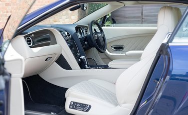 Bentley Continental GT V8 S Mulliner Convertible 17