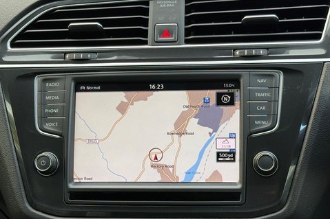 Volkswagen Tiguan R-LINE TDI BMT 4MOTION DSG -RARE LEATHER -DYNAUDIO -TOWBAR -APPLE CARPLAY  45