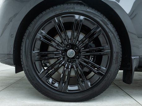 Land Rover Range Rover P530 Autobiography LWB (7 Seat) 