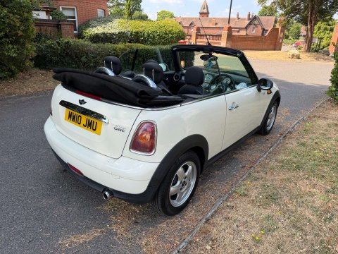 Mini Convertible 1.6 One 2dr 4