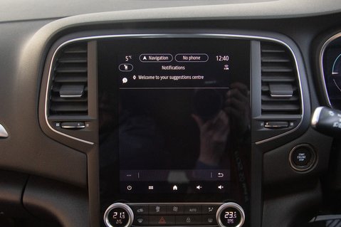 Renault Megane ICONIC E-TECH 33