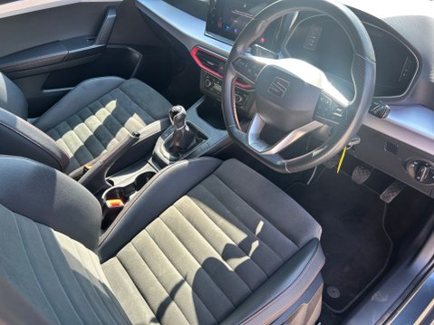 SEAT Ibiza TSI FR SPORT 7