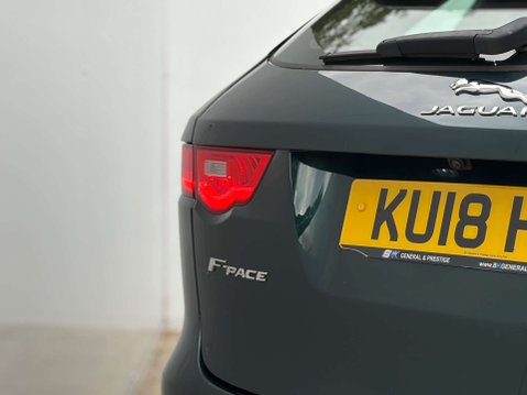 Jaguar F-Pace 2.0 F-PACE Portfolio AWD i Auto 4WD 5dr 33