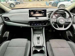 Nissan Qashqai 1.3 Qashqai Acenta Premium T MHEV CVT 5dr 2