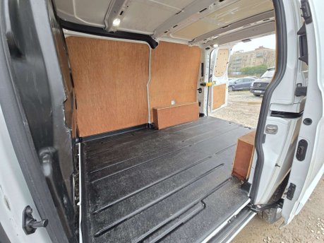Ford Transit Custom 2.0 300 EcoBlue Limited Panel Van 5dr Diesel Auto L1 H1 Euro 6 (s/s) (130 p 32