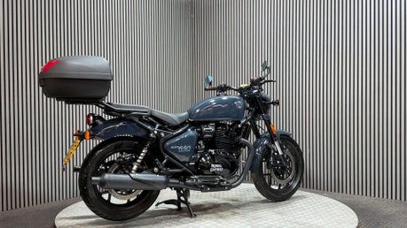 Royal Enfield Shotgun 2025 ONLY 2K GREAT CONDITION MOT 2028 LARGE TOP BOX 2