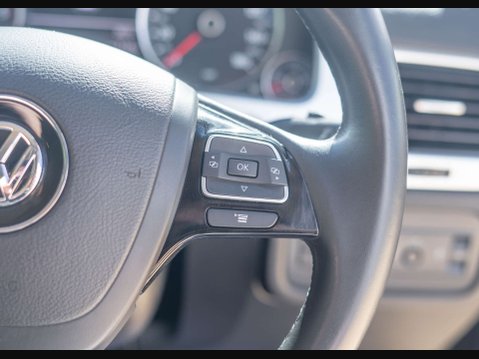 Volkswagen Touareg 3.0 Touareg SE V6 TDI BlueMotion Technology Auto 4WD 5dr 29