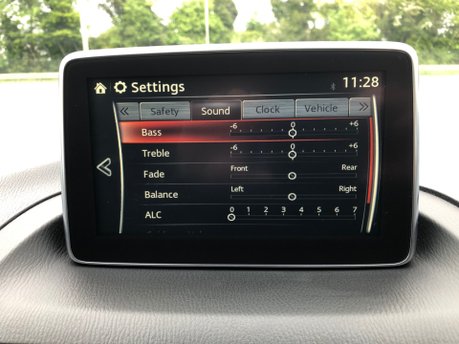 Mazda 3 2.0 SE-L NAV petrol manual 5 door, 1 owner £35 tax, 42,000m 27