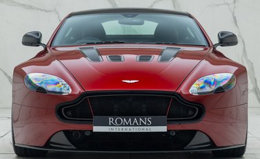 Aston Martin V12 Vantage s 7