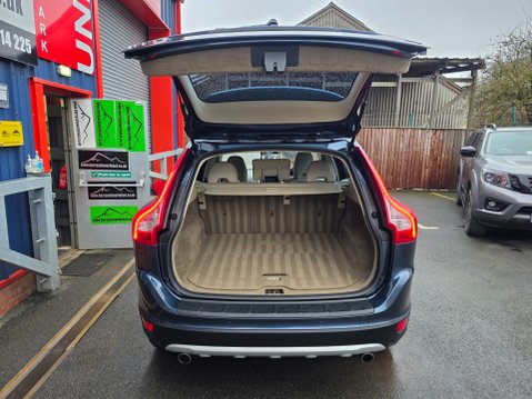 Volvo XC60 D5 SE LUX AWD 16