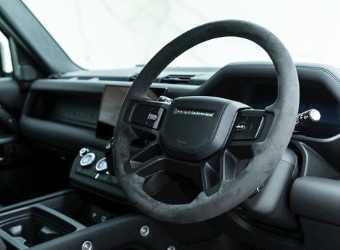 Land Rover Defender 110 V8 9