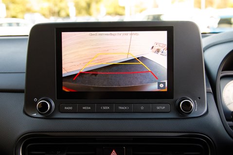 Hyundai KONA T-GDI SE CONNECT MHEV 28