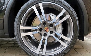 Porsche Cayenne S Hybrid 9