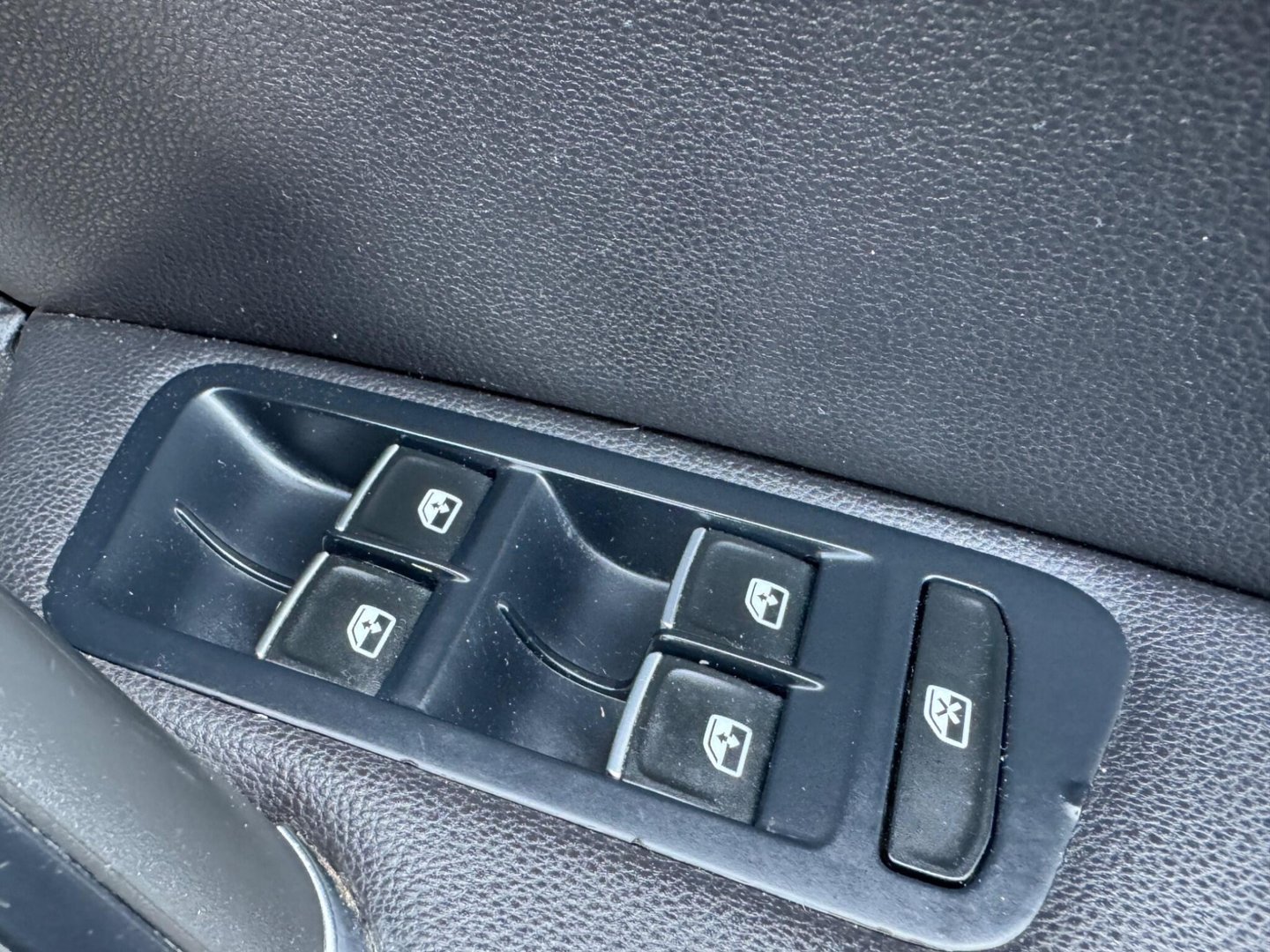 2016 Volkswagen Golf — image 39