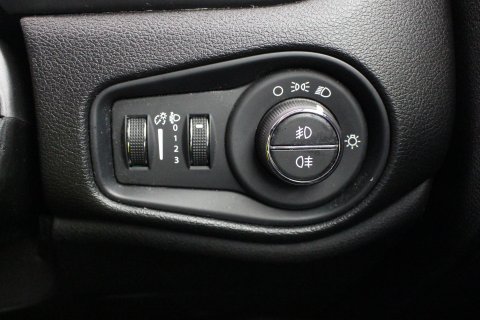 Jeep Renegade 5dr 1.3i T4 GSE Night Eagle II Automatic 20