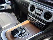 Mercedes-Benz G Series 2109 G 350 D 4MATIC AMG LINE PREMIUM MATT BLACK WRAPP 13