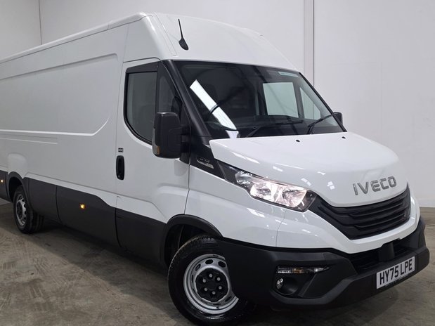Iveco Daily Daily 35C14 Diesel 2.3 High Roof Business Van 4100L WB Hi-Matic 1