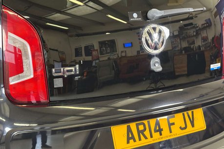 Volkswagen Up 1.0 High up! Hatchback 5dr Petrol ASG Euro 5 (75 ps) 71