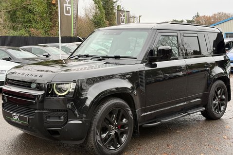 Land Rover Defender 110 110 XS EDITION D250 3.0 LITRE MHEV - BLACK PACK -SIDE STEPS -PAN ROOF  12