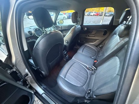 Mini Countryman 1.5 Countryman Cooper Exclusive Auto 5dr 38