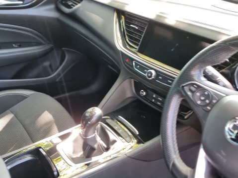 Vauxhall Insignia SRI VX-LINE NAV 22