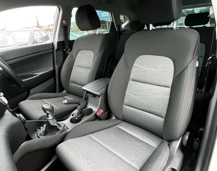 Hyundai TUCSON 1.6 Tucson SE Nav GDi 2WD 5dr 60