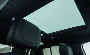 Land Rover Defender 110 V8 P525 16