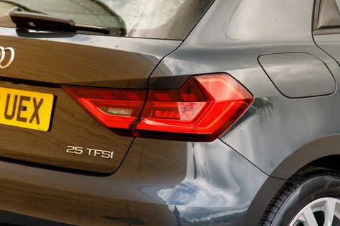 Audi A1 SPORTBACK TFSI SPORT 9