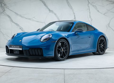 Porsche 911 Carrera 4 GTS (992.2) 1