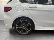 BMW 1 Series 1.5 118i M Sport (LCP) Hatchback 5dr Petrol DCT Euro 6 (s/s) (136 ps) Air C 10