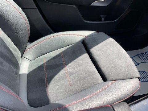 Mercedes-Benz A Class 1.3 A180 AMG Line (Premium Plus 2) Hatchback 5dr Petrol 7G-DCT Euro 6 (s/s) 38