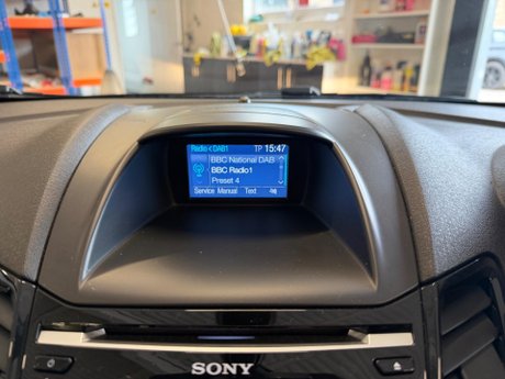 Ford Fiesta 1.0T EcoBoost Titanium X Euro 5 (s/s) 3dr 23