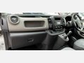 Renault Trafic 1.6 dCi 27 Business+ SWB Standard Roof Euro 5 5dr 39