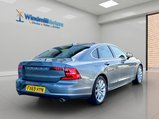 Volvo S90 2.0 T4 Momentum Plus Auto Euro 6 (s/s) 4dr 10
