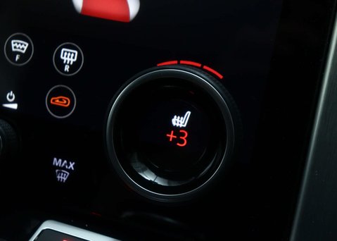 Land Rover Range Rover 3.0 Range Rover Vogue SDV6 Auto 4WD 5dr 40